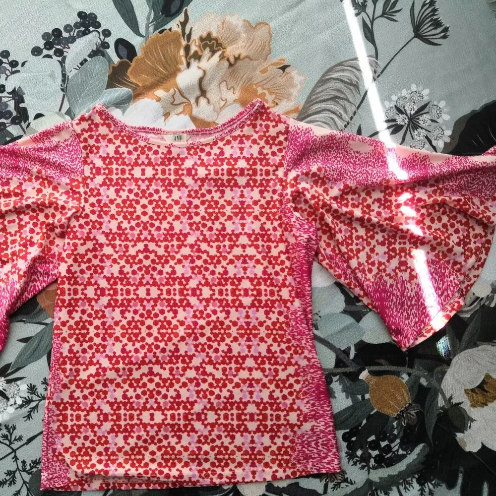 AND Womens flowing butterfly sleeve Pink Red top Size M - Picture 3 of 5